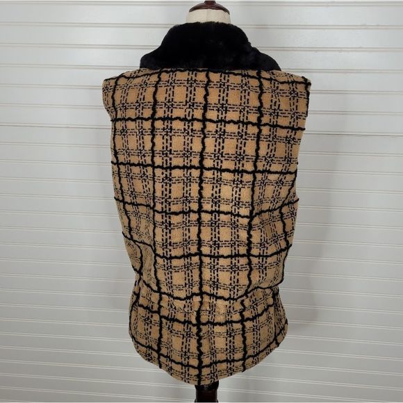 NILS RESORT COLLECTION Vest Jacket - Picture 5 of 9